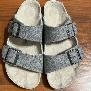 Birkenstock gray double strap sandals / house shoes